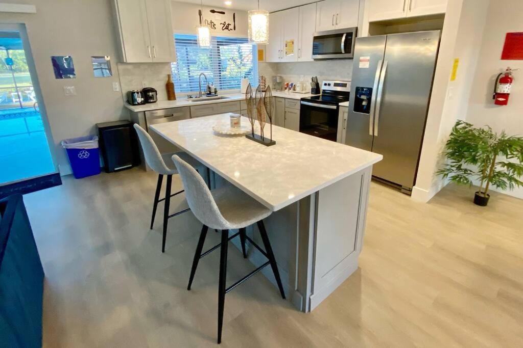 Waterfront Gulf Gateway: Pool/Dock/Grill/Gameroom Fort Myers Esterno foto